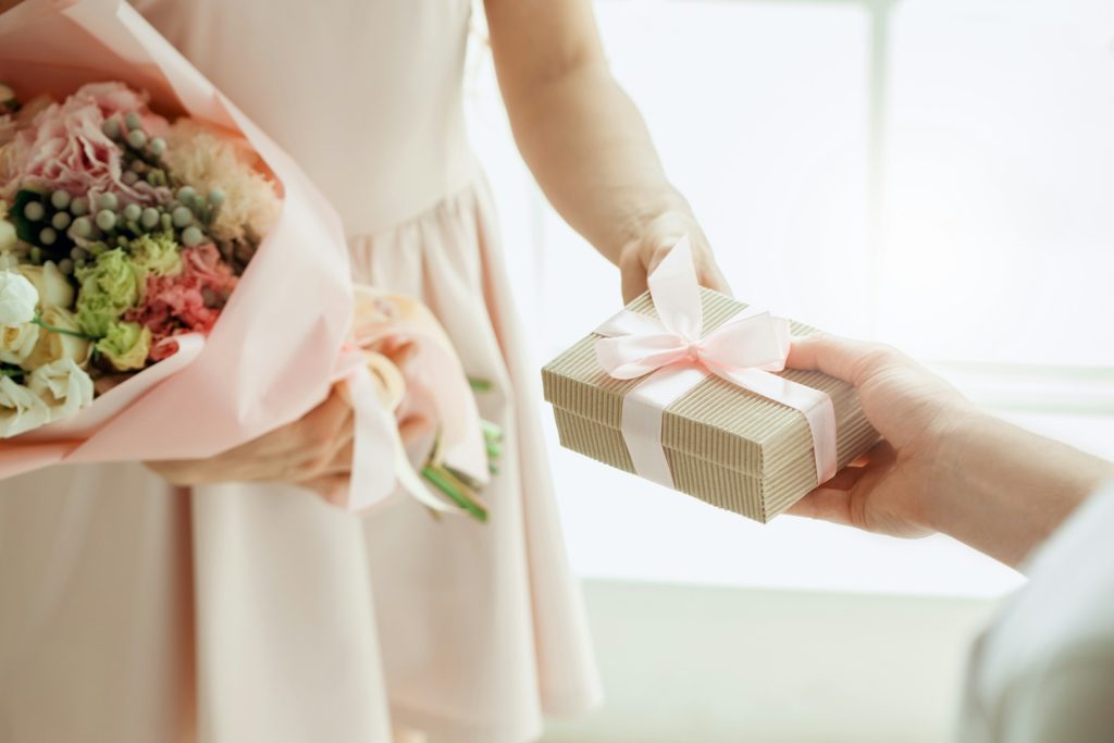 Best Gifts From Bride to Groom